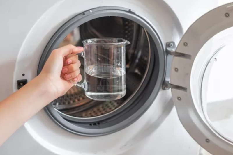 vệ sinh máy sấy bị mùi hôi 3