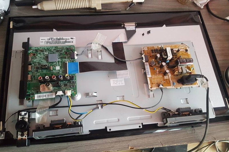 Samsung TV bị sọc hình (4)