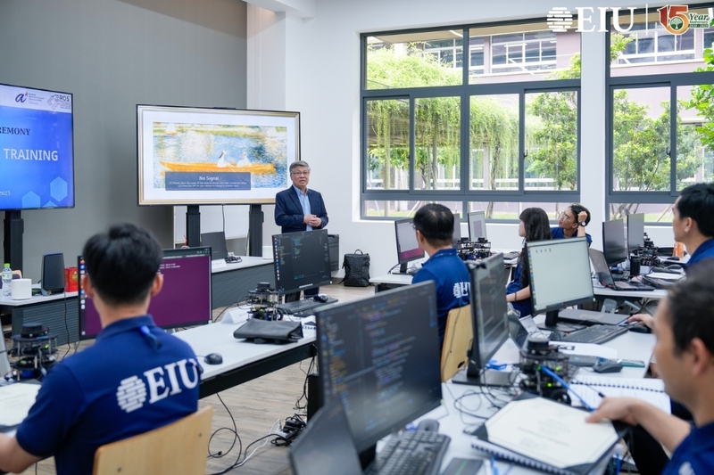 EIU là trường gì (5)
