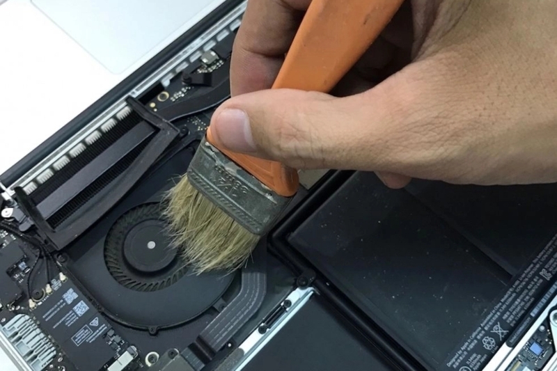 Giá vệ sinh MacBook - 5