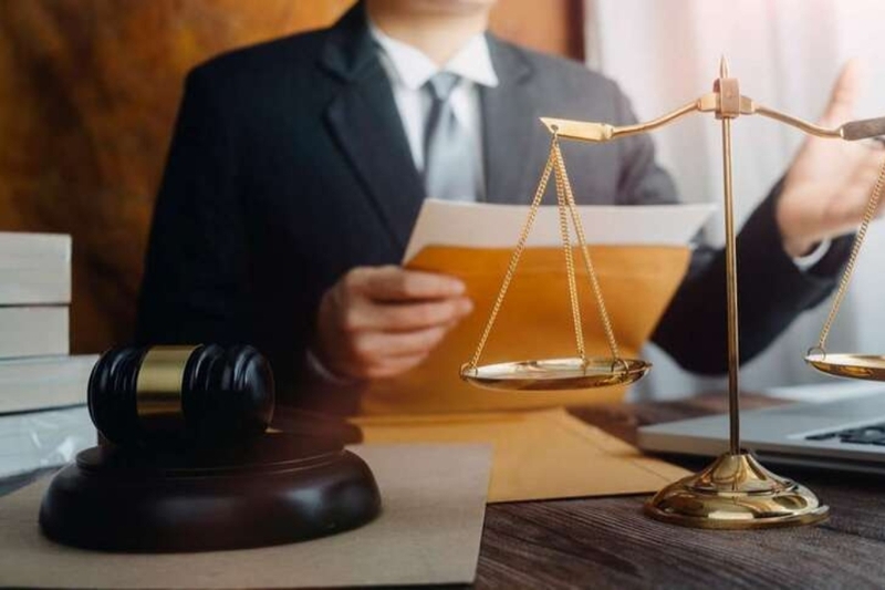 Về nghĩa vụ thuế, pháp nhân thương mại phải chịu thuế thu nhập doanh nghiệp