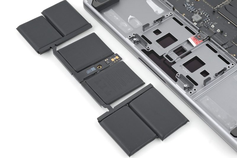MacBook Pro M3 Pro và M3 Max