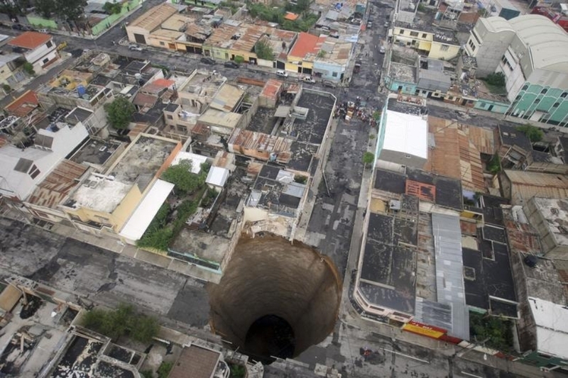 Hố tử thần tại Guatemala - thảm họa đô thị
