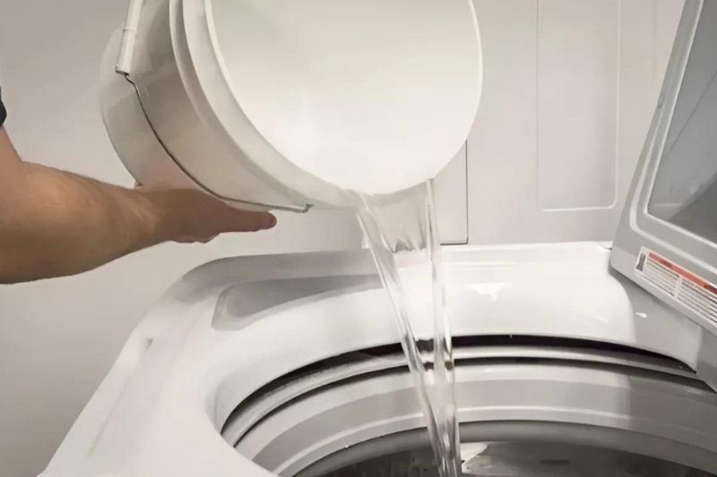 Máy giặt bị đóng cặn bẩn là bị gì (3)