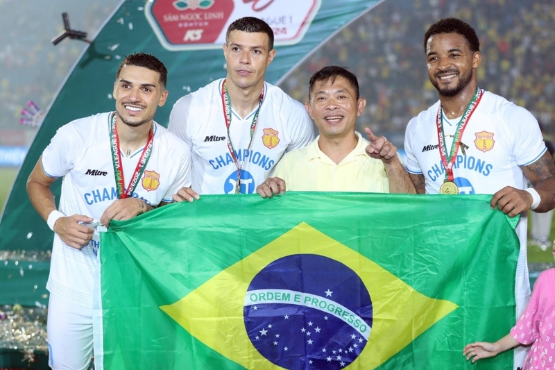 Rafaelson là ai (3)
