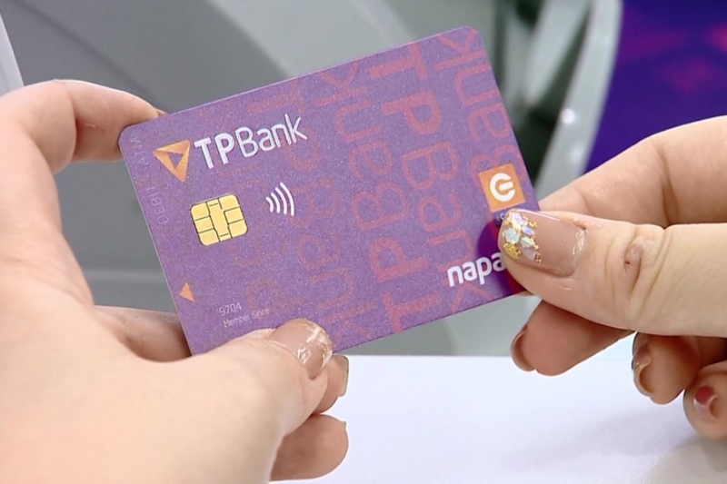 Thẻ ATM gắn chip là gì (2)