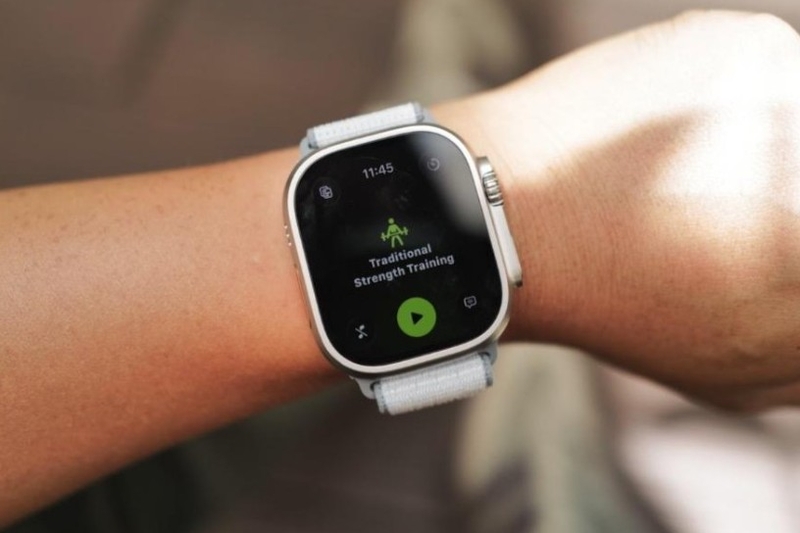Apple Watch Ultra 3 trụ được khoảng 14 giờ