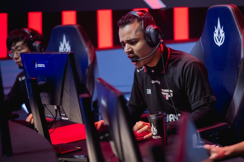 Đội hình PNG LoL Team (2)