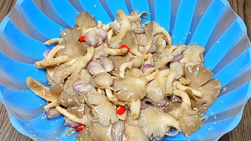 Nấm bào ngư hấp nước tương