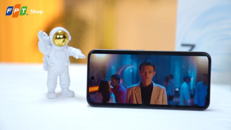 OPPO A7 Pro sở hữu viên pin dung lượng danh định lên đến 8.000 mAh