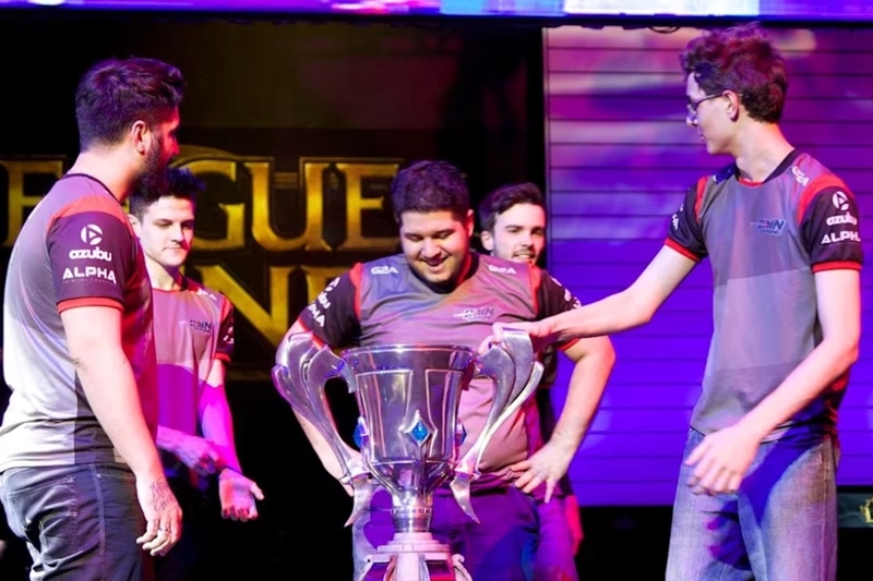 Đội hình PNG LoL Team (3)