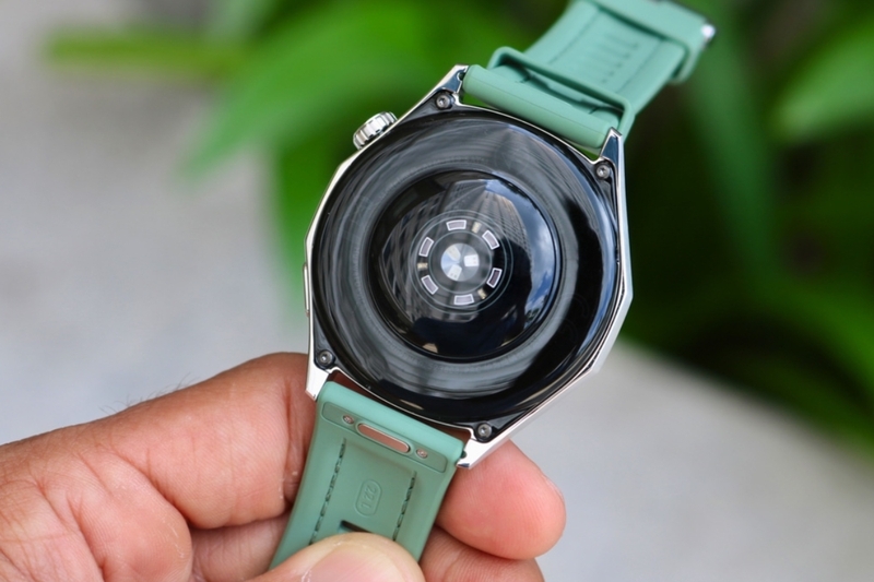 Đánh giá Huawei Watch GT6 - 2
