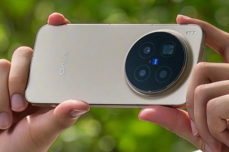 Nếu ưu tiên camera ở mức cao nhất, vivo X300 Ultra là lựa chọn nổi bật nhất