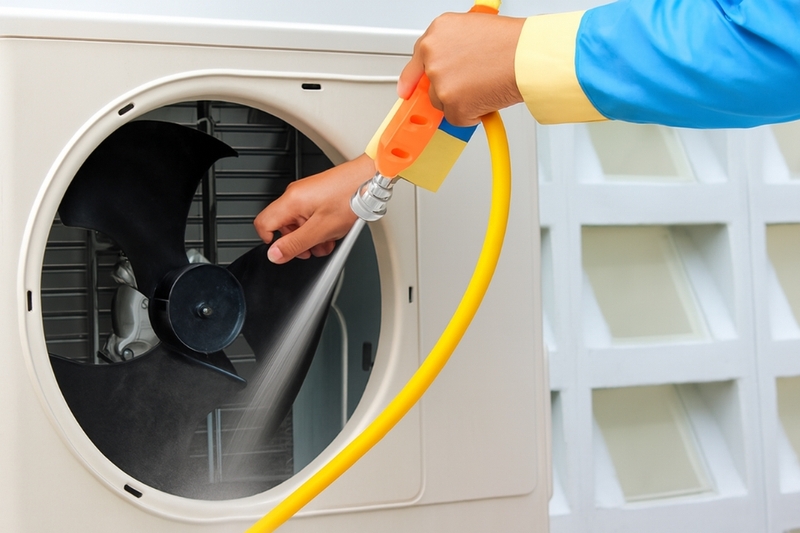 Nước rỉ ra từ khe hở máy lạnh (6)