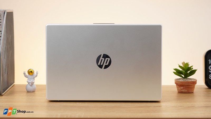 HP 14-em0024AU Ryzen 5-7520U - Hiệu năng tốt trong tầm giá với Ryzen 5 7520U