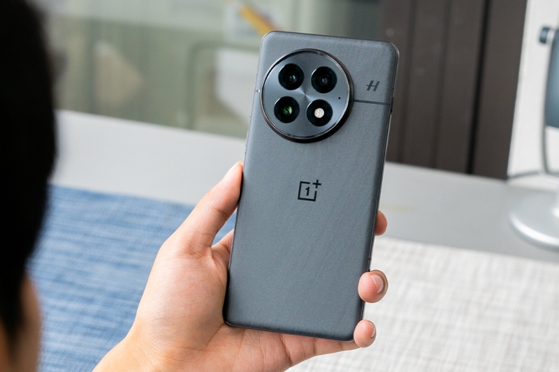 OnePlus 13