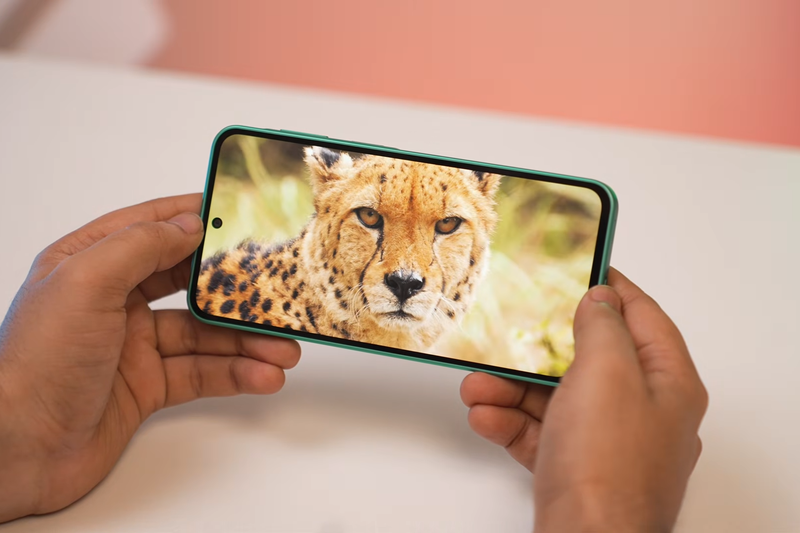 Chi tiết đánh giá Samsung Galaxy F70 Pro - 5