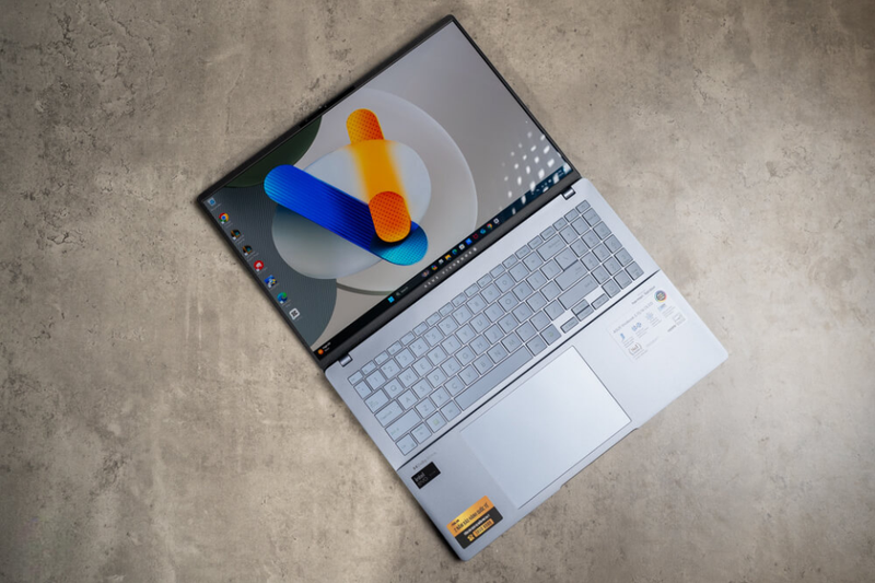 Laptop ASUS VivoBook S 16 OLED S5606MA-MX051W
