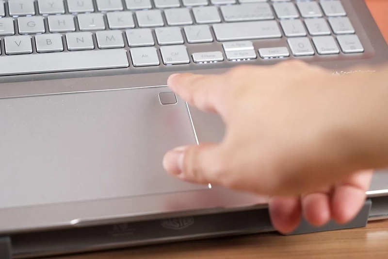 ASUS Vivobook 16 X1605VA-MB360W - 02