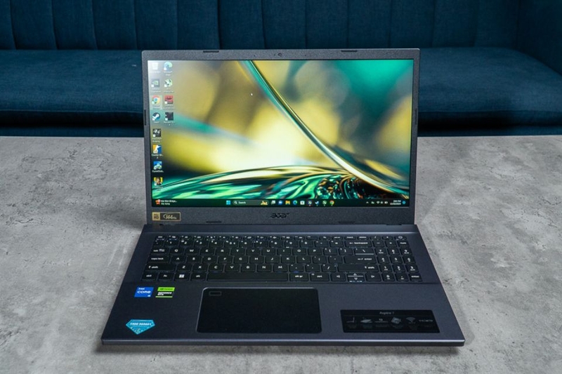 Acer Aspire 7 A715-59G i5-12450H