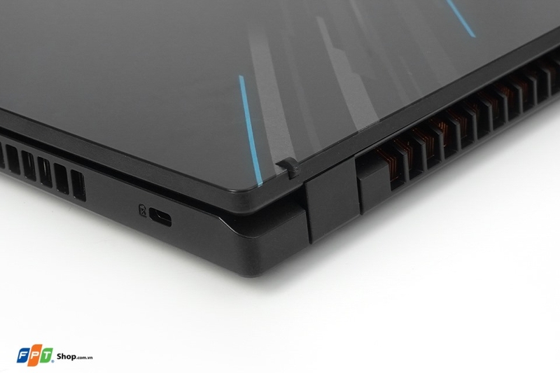 Acer-Nitro-V-Gaming-ANV15-fpt-14.jpg