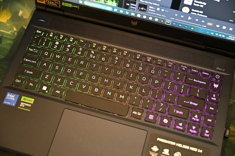 Đánh giá Acer Predator Helios Neo - 04