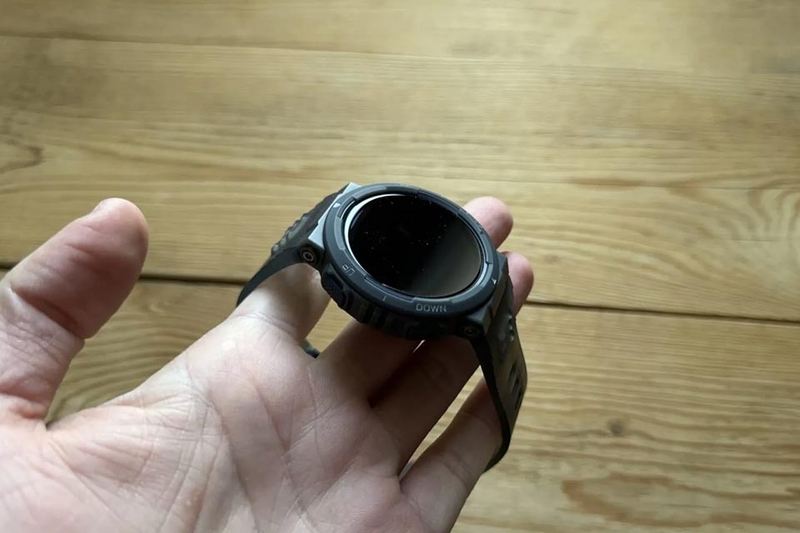 Review đồng hồ Amazfit Active Edge - 06