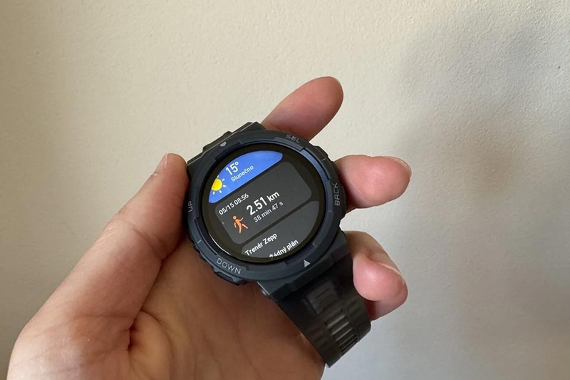 Review đồng hồ Amazfit Active Edge - 08