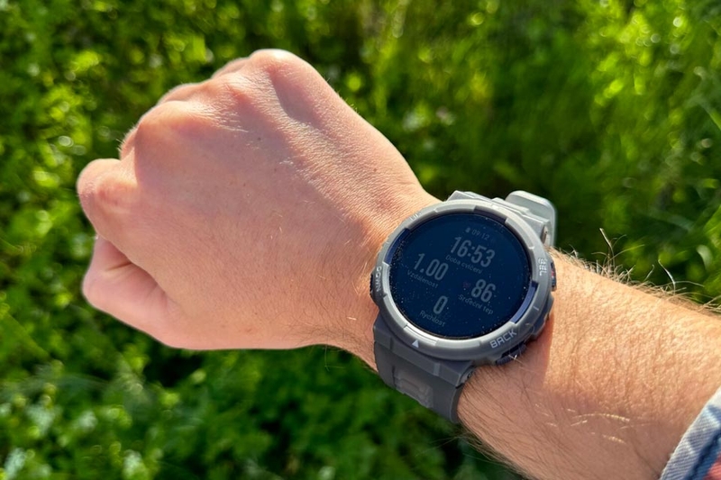 Review đồng hồ Amazfit Active Edge - 09