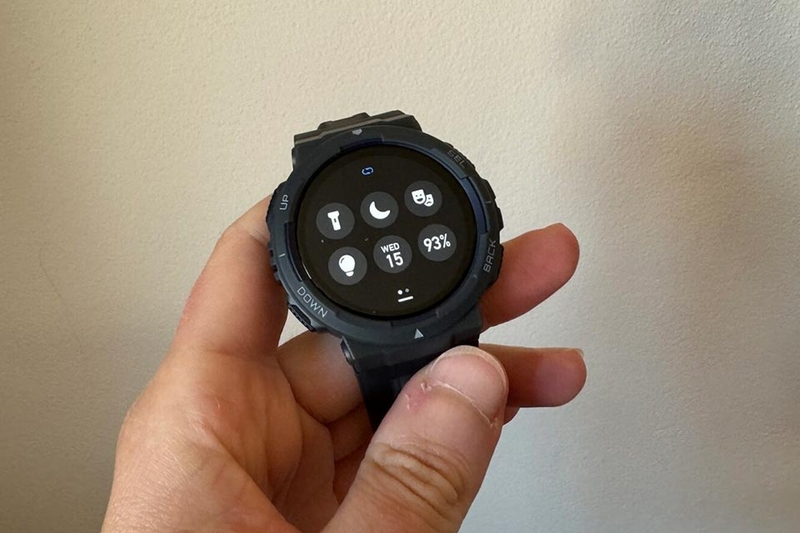 Review đồng hồ Amazfit Active Edge - 10