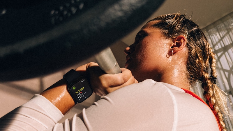 Apple Watch Series 12 GPS 42mm Viền nhôm Vàng Nhạt dây cao su Be Cát ảnh 15