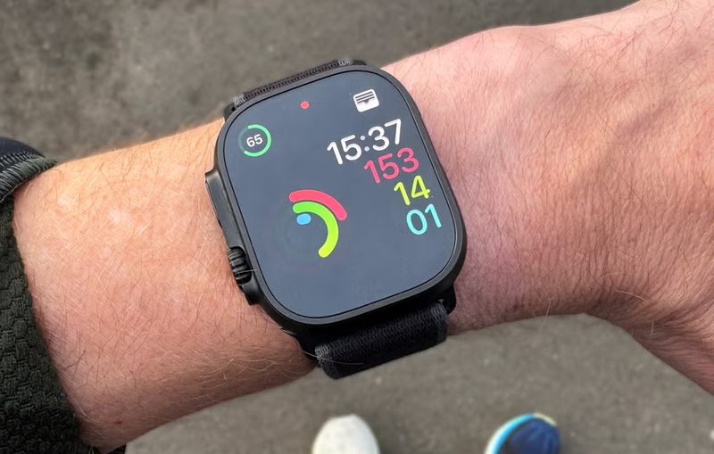 Apple Watch có cần dán màn hình không sapphire.png