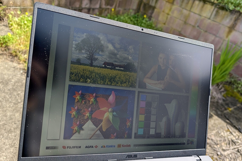 Đánh giá Asus Vivobook Gaming V16 - 08