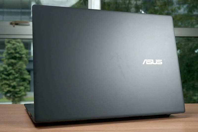 Đánh giá Asus Vivobook Gaming V16 - 01