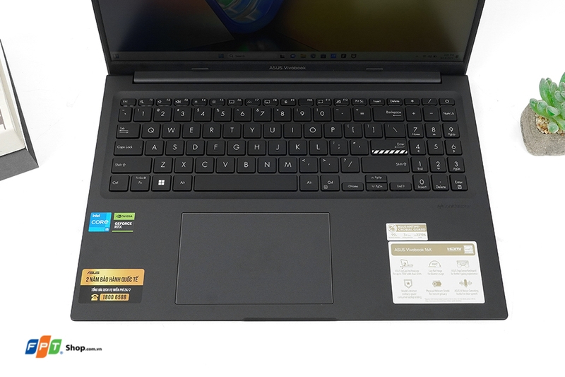 Asus Vivobook K3605ZA-RP564W-14.jpg