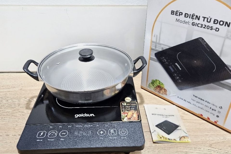 Bếp điện từ đơn cảm ứng Goldsun GIC3205-D 2000 W
