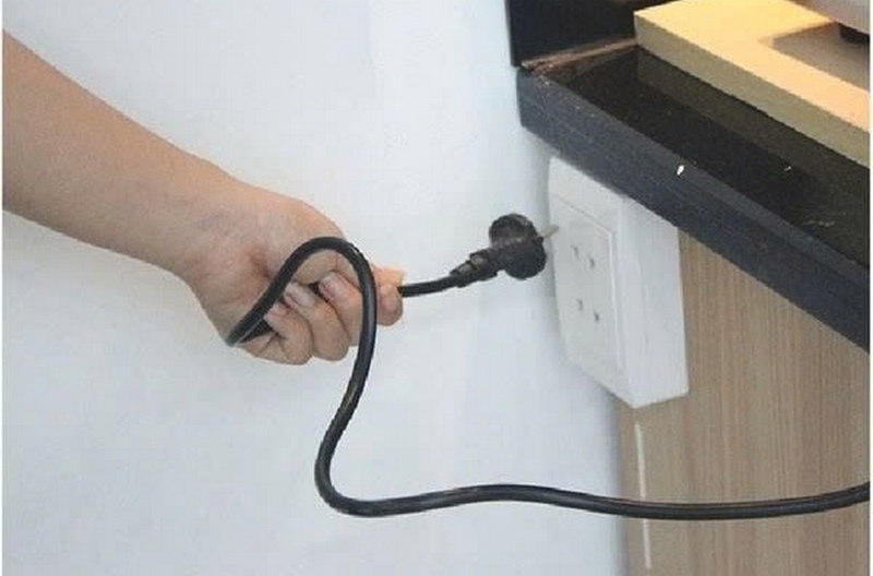 Bếp hồng ngoại Sanaky b&aacute;o lỗi E6 ảnh 3