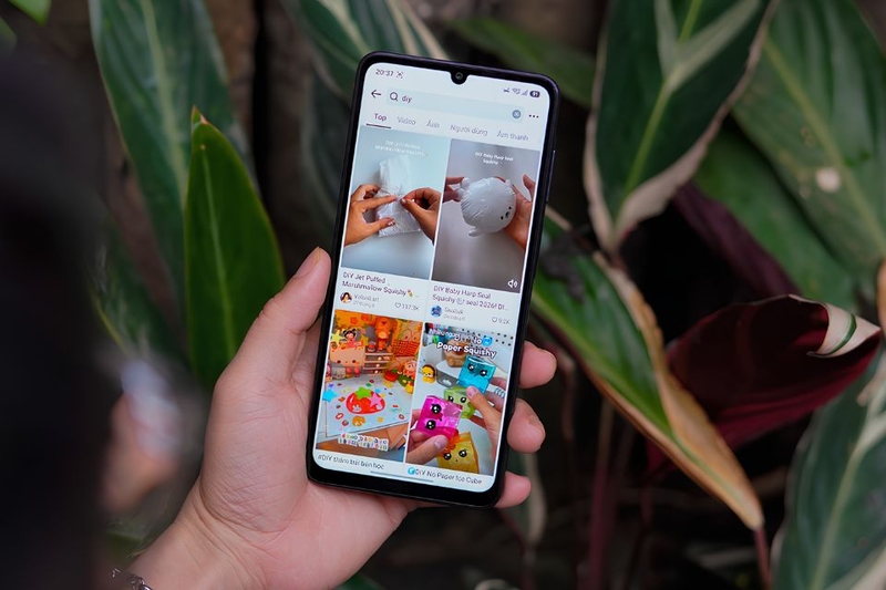 Bộ nhớ và kết nối
