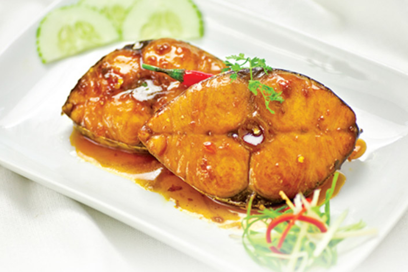 Cá thu một nắng chiên mắm tỏi