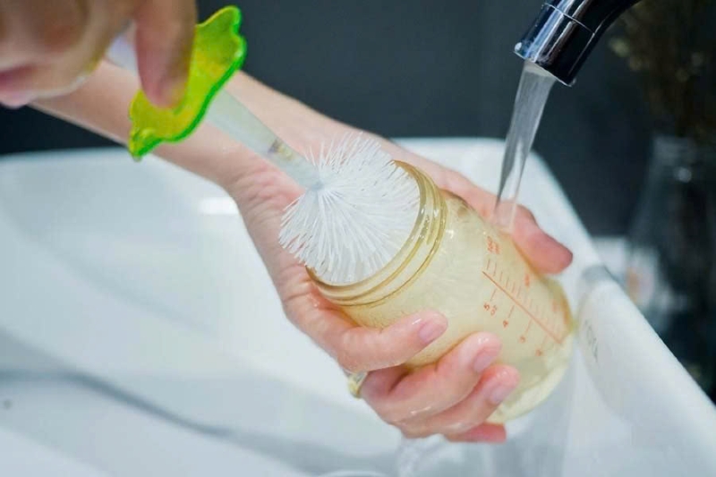 Cách bảo quản máy hút sữa trong tủ lạnh ảnh 4