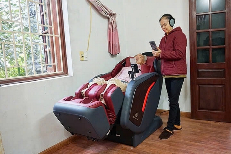Cách chọn mua ghế massage toàn thân cho người cao tuổi ảnh 3