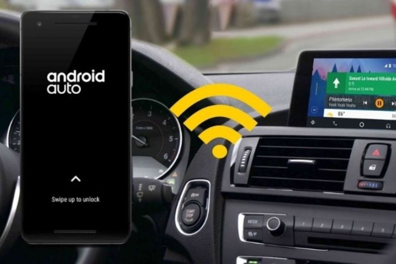 Kết nối điện thoại Android với màn hình ô tô bằng Android Auto
