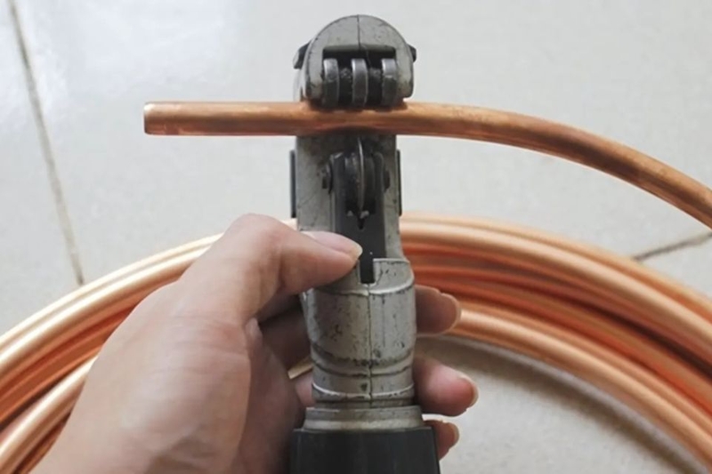 Cách khắc phục khi đường ống đồng quá dài hoặc quá ngắn