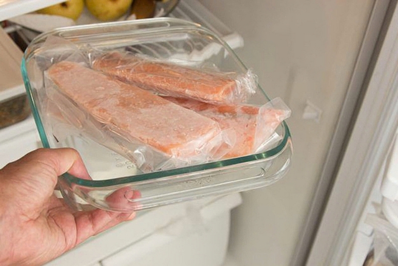 C&aacute;ch r&atilde; đ&ocirc;ng thực phẩm bằng l&ograve; vi s&oacute;ng ảnh 4