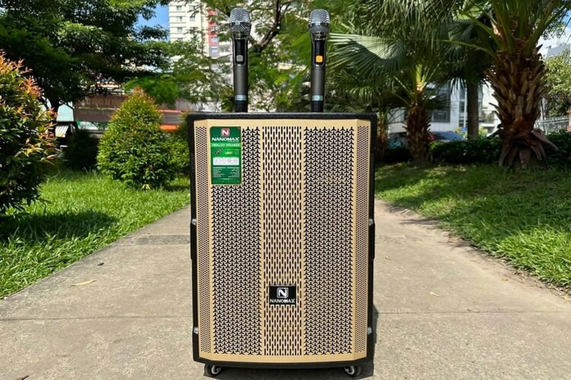 Cách sạc pin loa kéo Nanomax ảnh 1