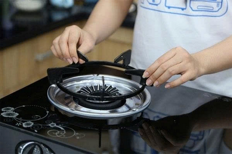 C&aacute;ch sử dụng b&agrave;n ủi hơi nước đứng ảnh 1