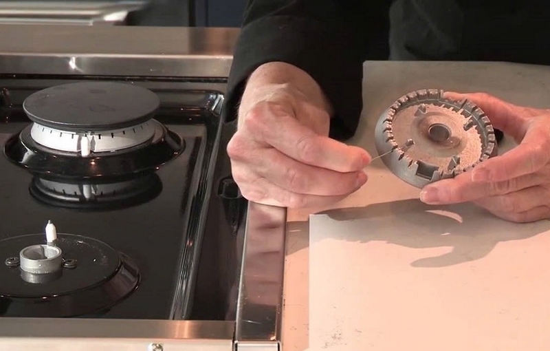 C&aacute;ch sử dụng b&agrave;n ủi hơi nước đứng ảnh 3