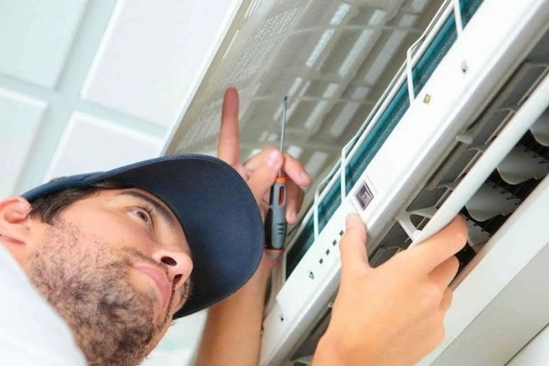 Cách tháo máng nước máy lạnh Toshiba ảnh 2