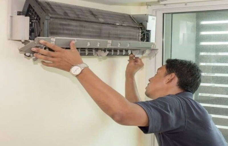 Cách tháo máng nước máy lạnh Toshiba ảnh 3