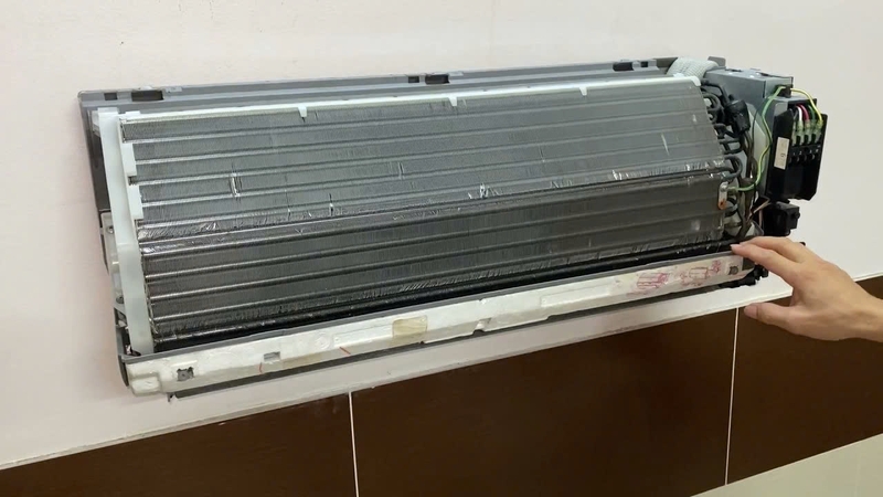 Cách tháo máng nước máy lạnh ảnh 1